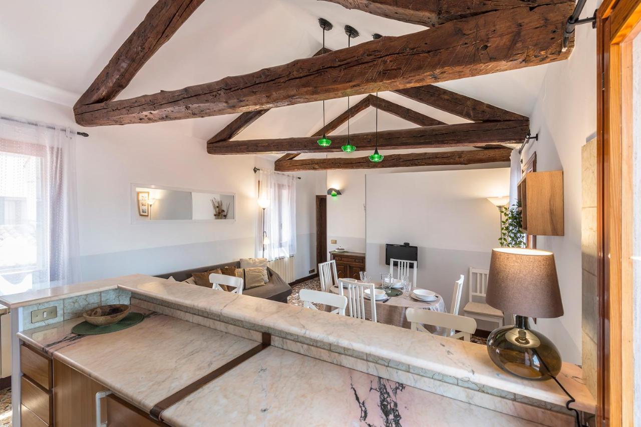 Appartement Colombina Like At 3 Bedrooms Fully Equipped Air Conditioned Venetië